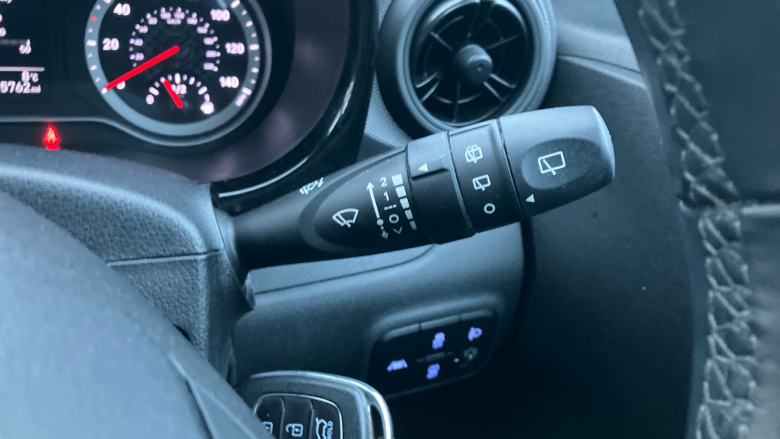 Hyundai i10 1.0 MPi SE Connect 5dr Petrol Hatchback